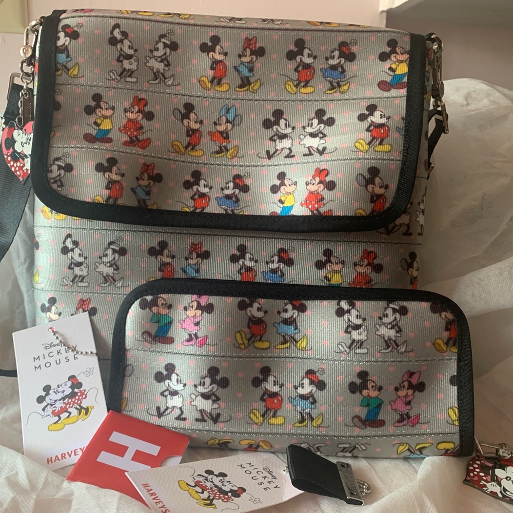 Harvey’s Disney Mickey Messenger Backpack Wallet Set